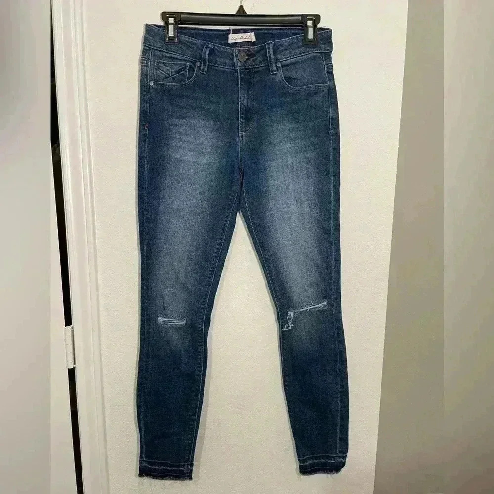 Anthropologie Unpublished Distressed Dark Wash Skinny Blue Jeans Womens Size 27